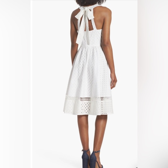 Eliza J Eyelet Bow Back Fit and Flare Dress Sleeveless Pockets White SZ 6 - Picture 2 of 14